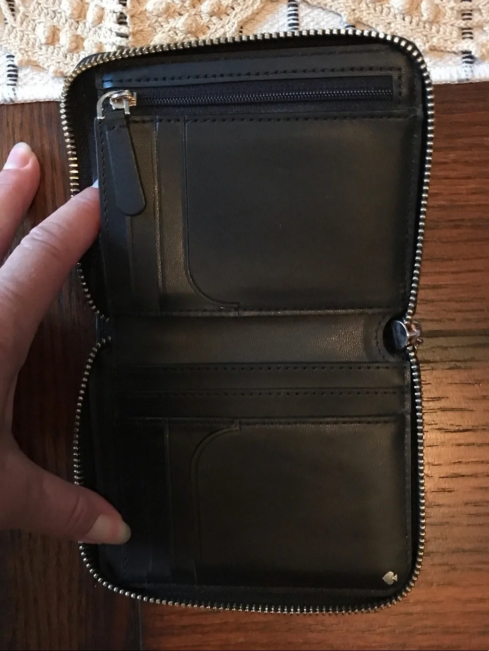 kate spade ♠️ Cameron slim black leather wallet with key ring $139 NEW with tags